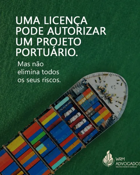Navio porta-contêineres visto de cima, ilustrando o post "Uma licença pode autorizar um projeto portuário"